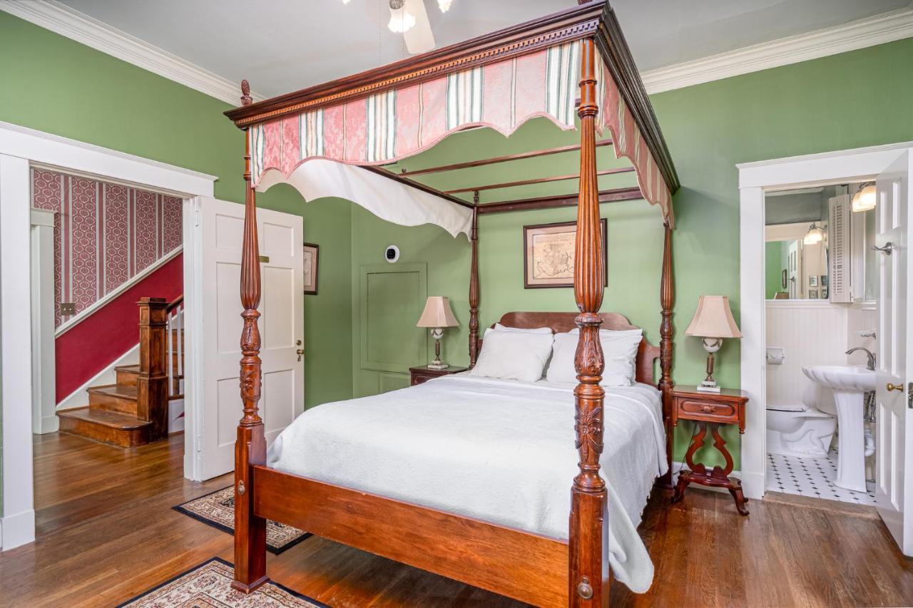 ウィリアムズバーグ セダーズ オブ ウィリアムスバーグ ベッド&ブレックファースト Bed & Breakfast エクステリア 写真