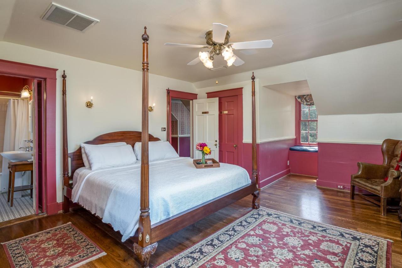 ウィリアムズバーグ セダーズ オブ ウィリアムスバーグ ベッド&ブレックファースト Bed & Breakfast エクステリア 写真