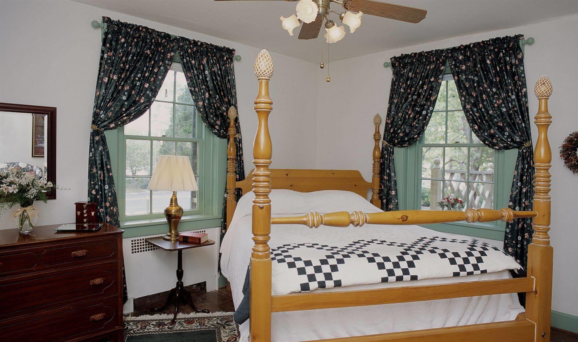ウィリアムズバーグ セダーズ オブ ウィリアムスバーグ ベッド&ブレックファースト Bed & Breakfast エクステリア 写真
